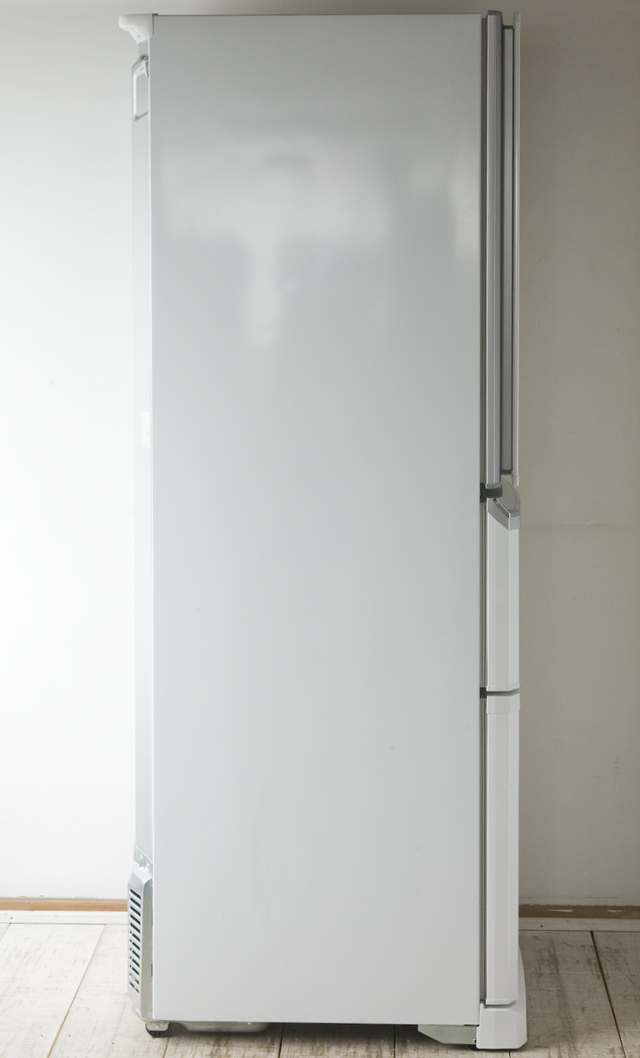 MITSUBISHI：三菱のノンフロン冷凍冷蔵庫「MR-C34X」-04