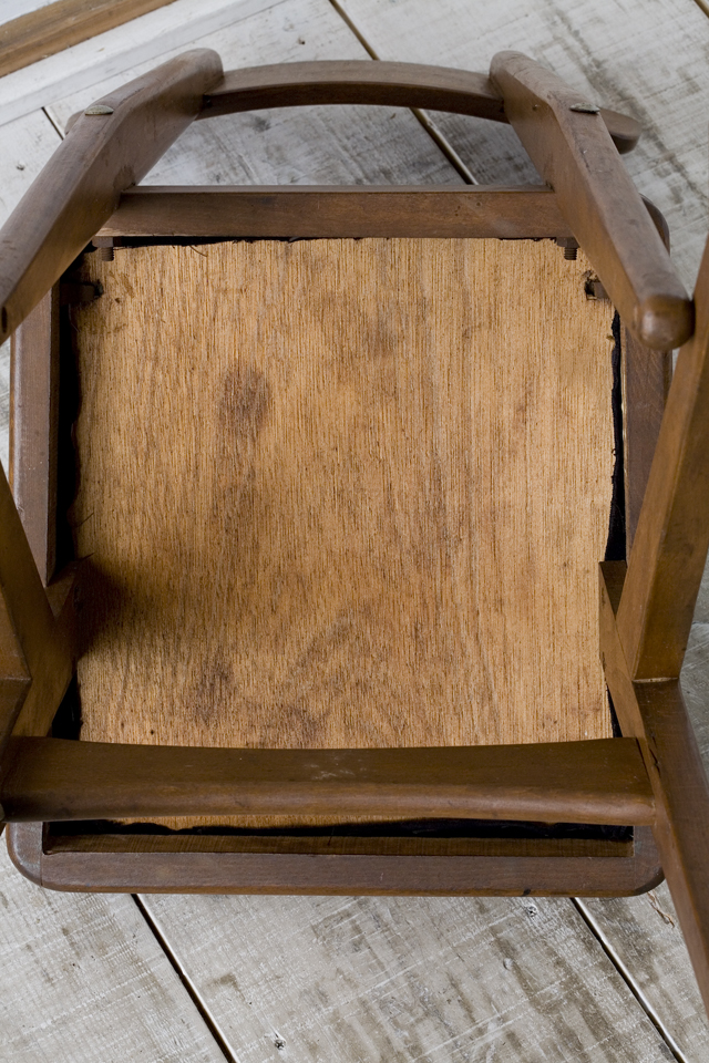 アンティークチェア、昭和レトロな小さめの椅子-16
