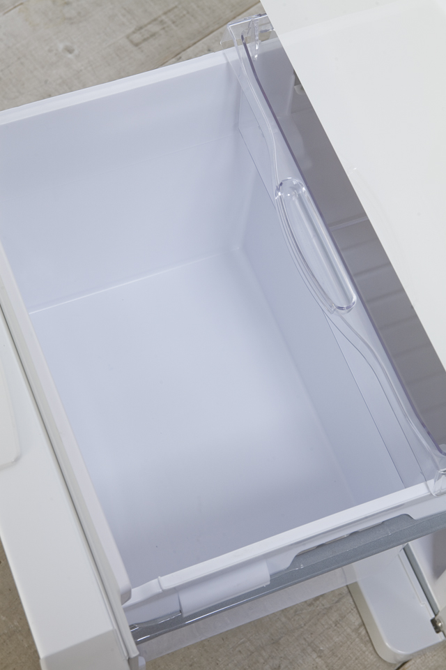 HITACHI：日立のコンパクト3ドア冷蔵庫「R-27DS」-08