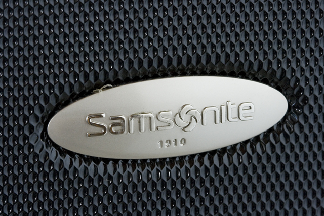 Samsonite：サムソナイトの4輪スーツケース-06